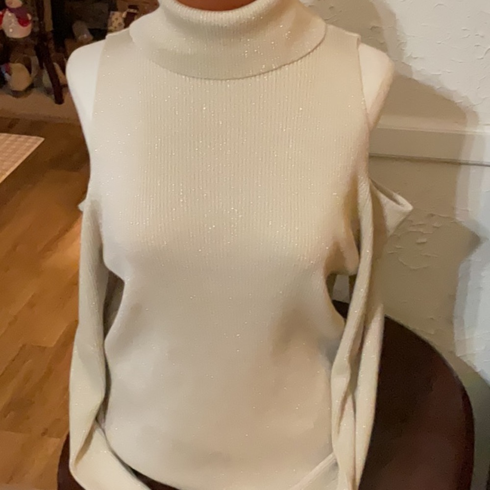 🌺 INTEMPO Gold Shimmer Cold Shoulder Sweater SIZE 1XL NWT $51